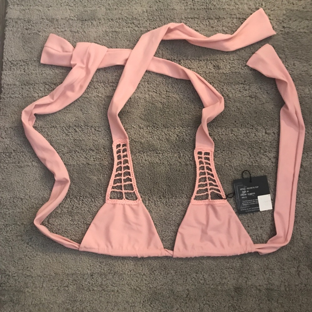 Acacia Secrets Top in Sunrise